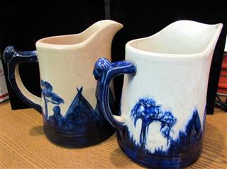 ANTIQUE PAIR OF OLD SLEEPY EYE POTTERNY STONEWARE PITCHERS 6-1/2